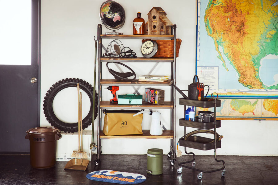 niko and … / BOOTSYORK 8