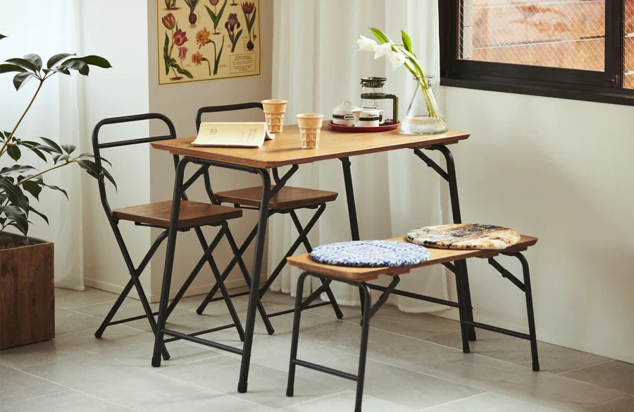 niko and … / BOOTSYORK 12