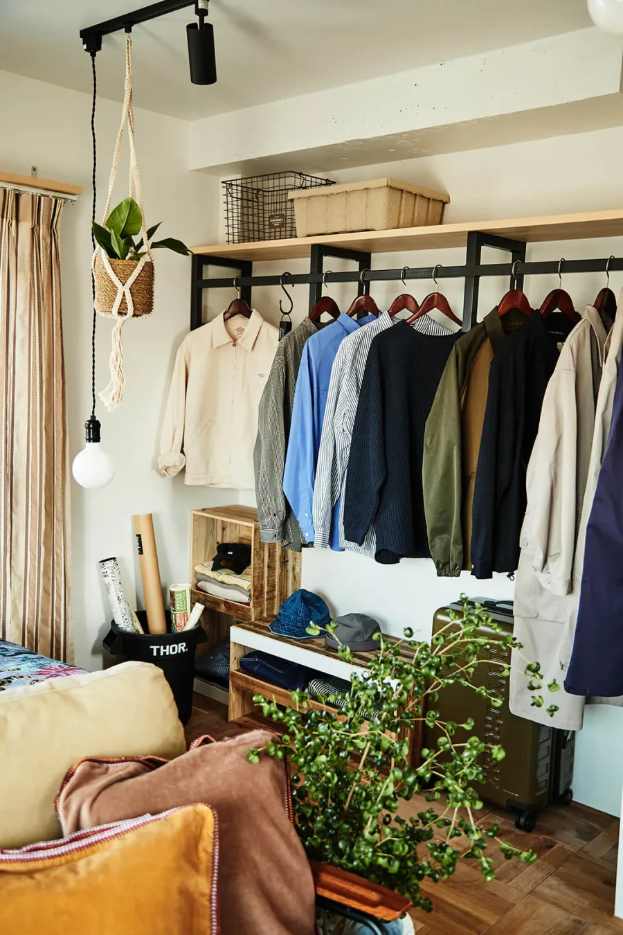 niko and … / BOOTSYORK 5