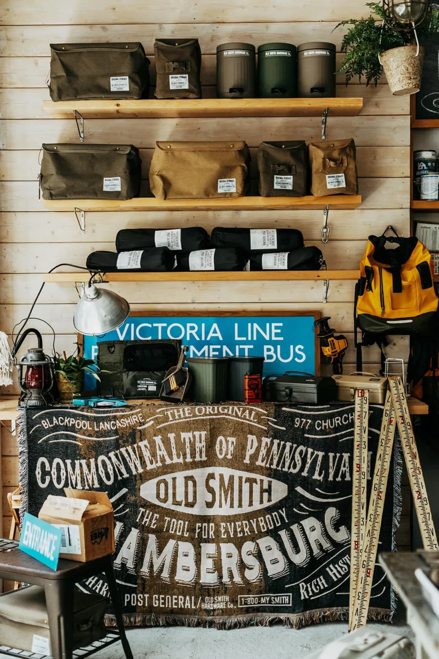 niko and … / BOOTSYORK 5