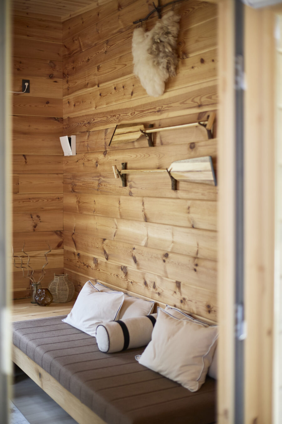 FOLK WOOD VILLAGE / BOOTSYORK 7